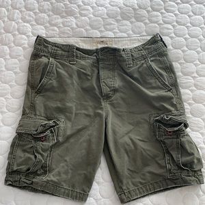 Hollister army green cargo shorts
